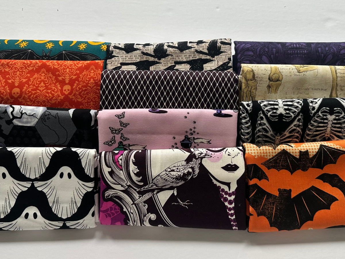 HALLOWEEN Fabric Scraps, Quilting Scrap Bundle