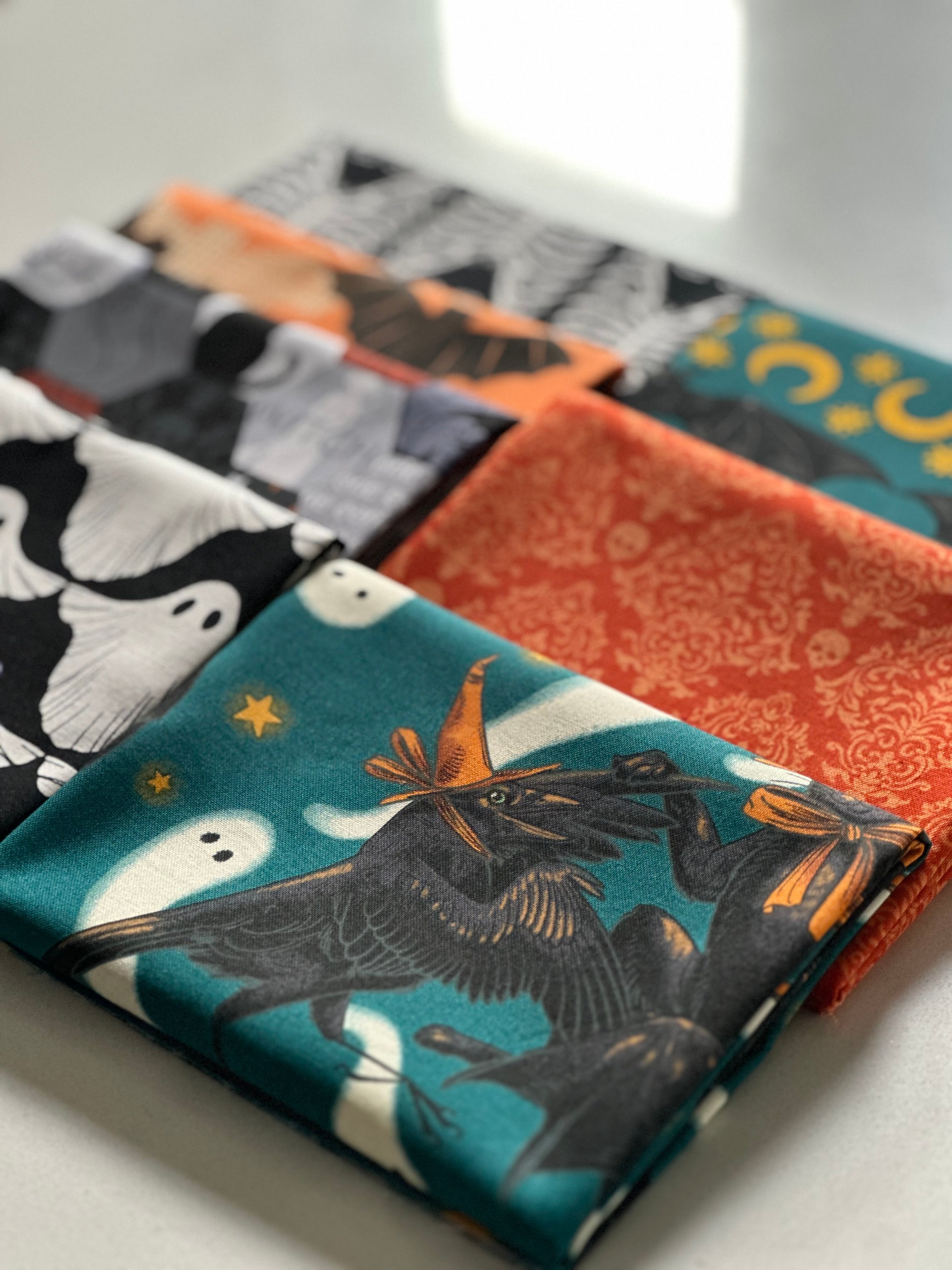 Spooky Fat Quarter Bundle – 7 Fat Quarters
