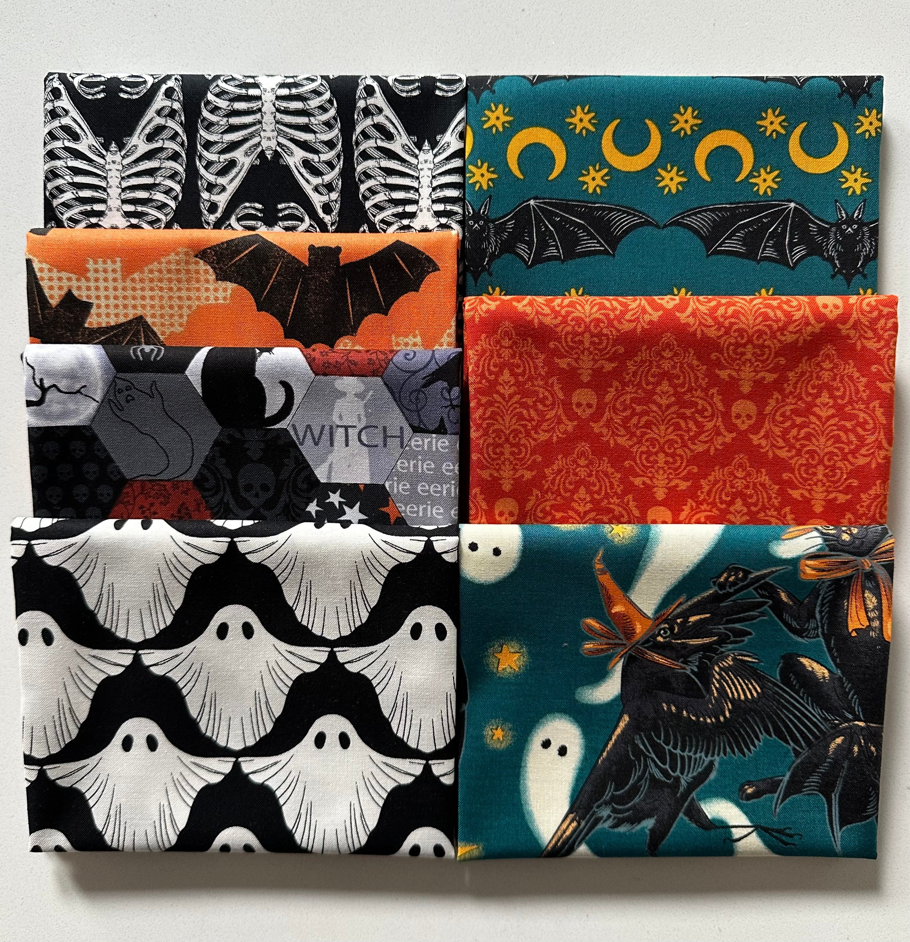 Spooky Fat Quarter Bundle – 7 Fat Quarters