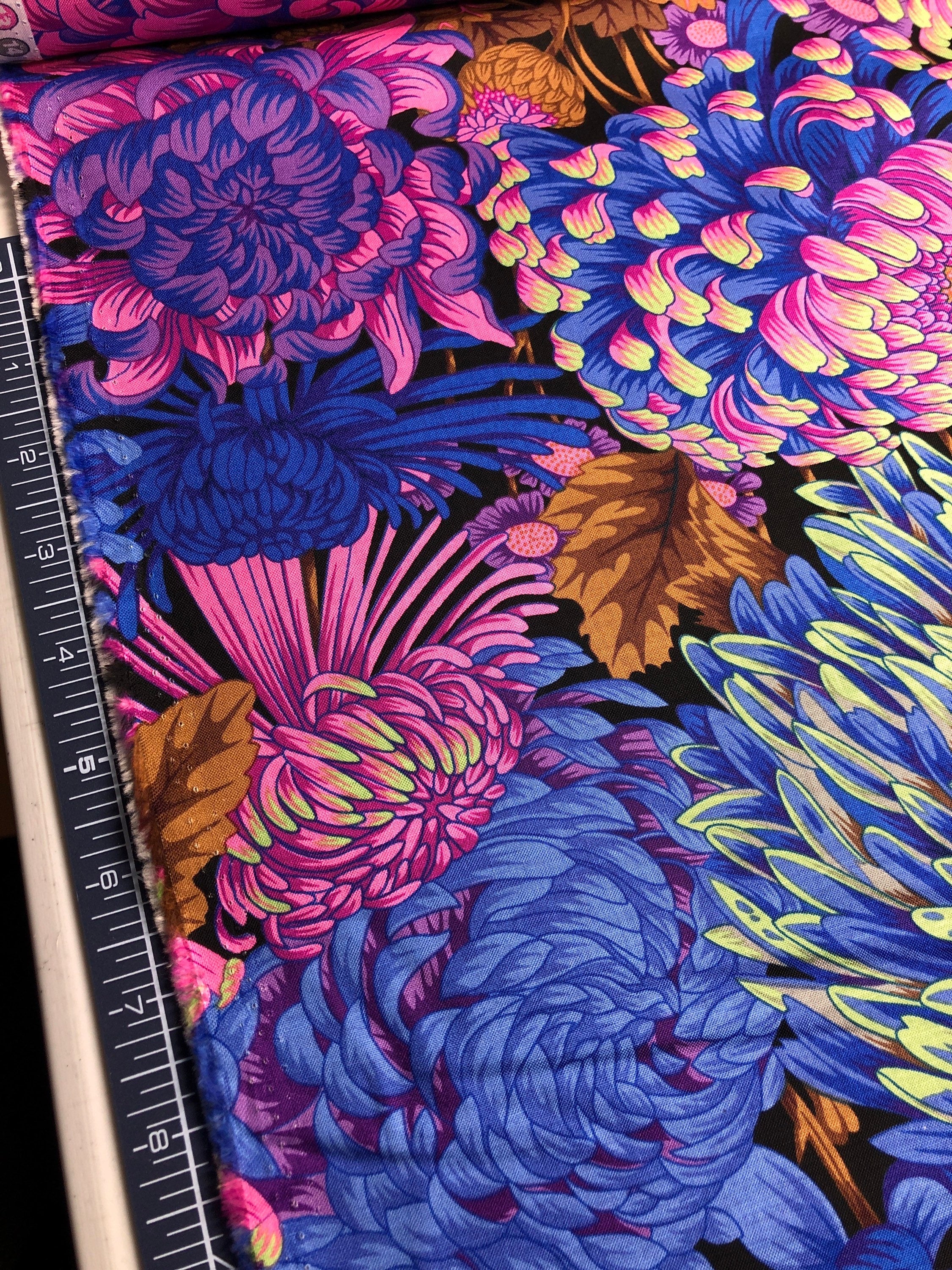 Hokusai's Mums - Cool