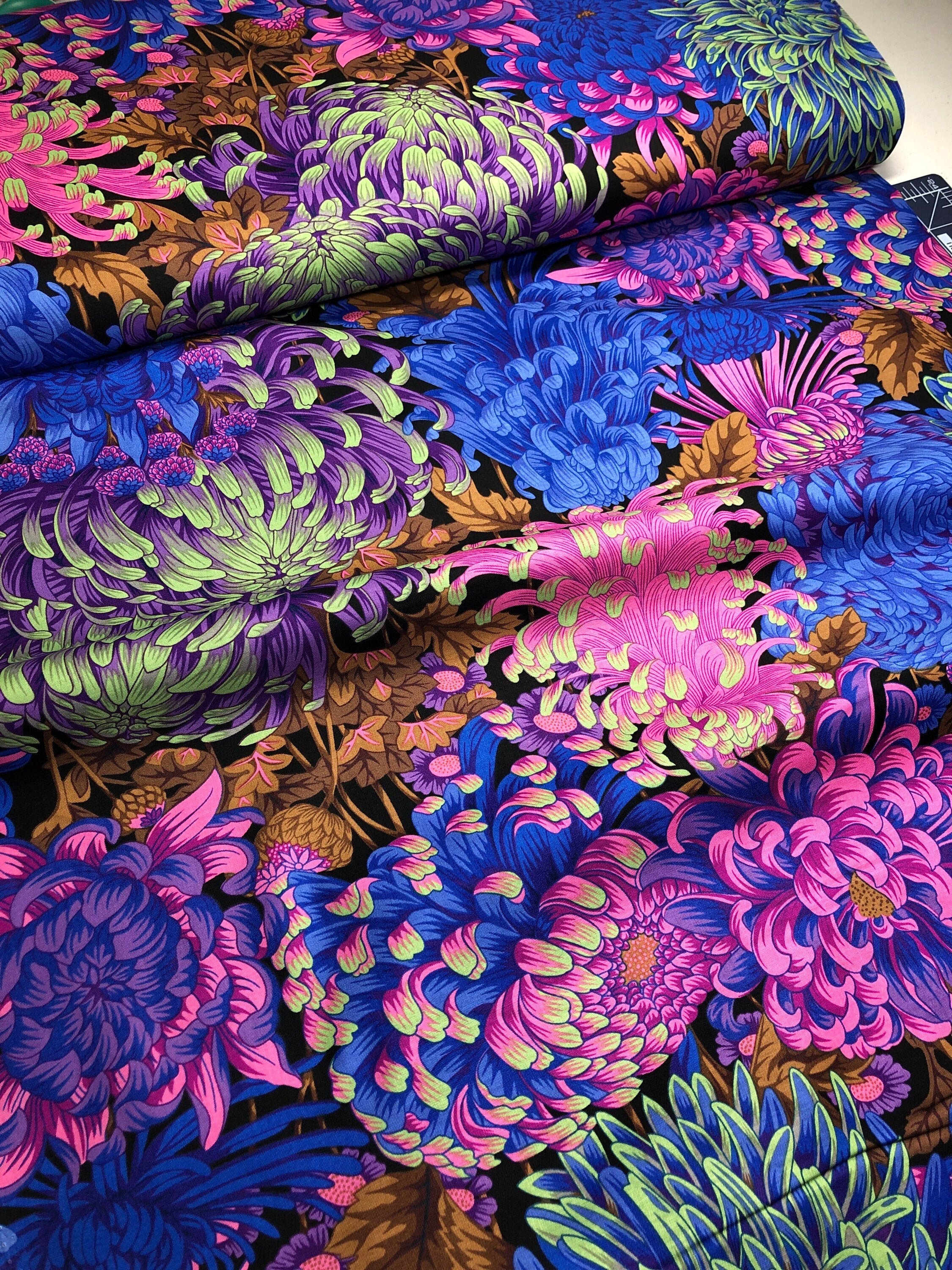 Hokusai's Mums - Cool