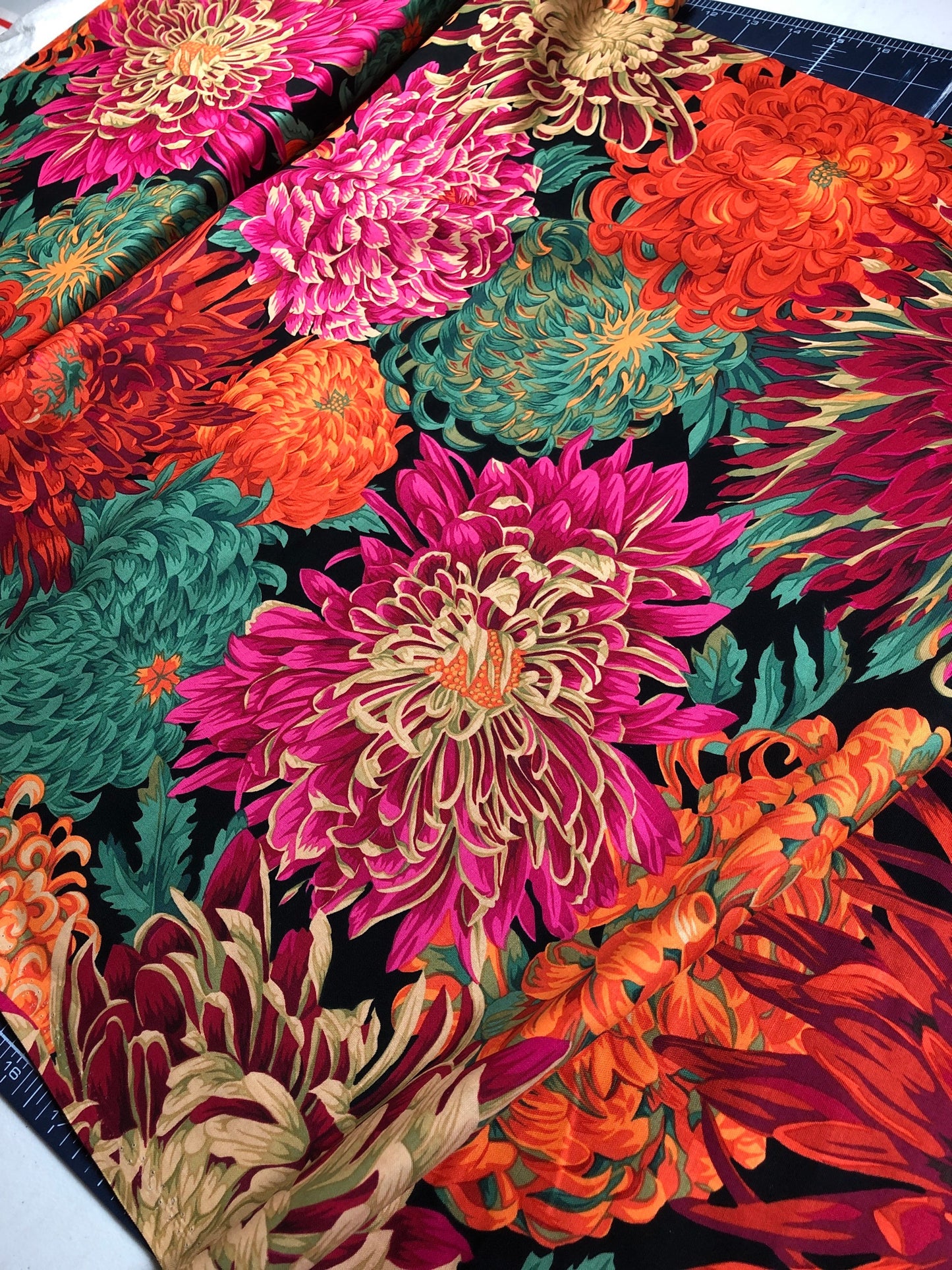Kaffe JAPANESE CHRYSANTHEMUM Red PJ41, Kaffe Fassett Fabric, Philip Jacobs, Quilt Fabric, Floral, Large Print Fabric, Fabric By The Yard