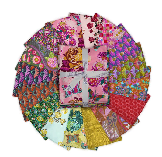 Love Always, Love ANNA MARIA HORNER Fat Quarter Bundle, Quilt Fabric, Cotton Fabric, Floral Fabric, 16 Fat Quarters