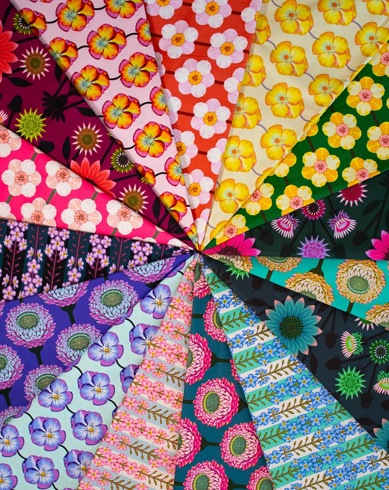 a close up of a bunch of different colors of fabric